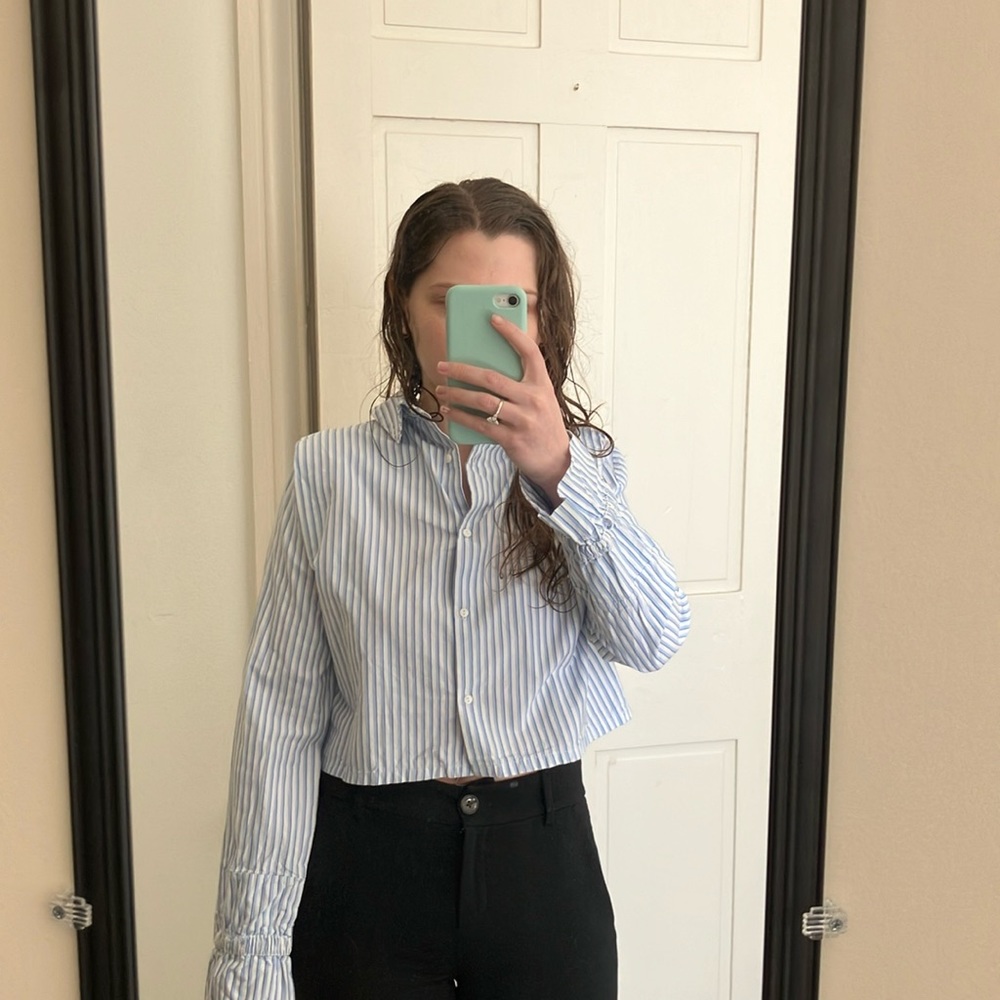 Cropped button down collared shirt